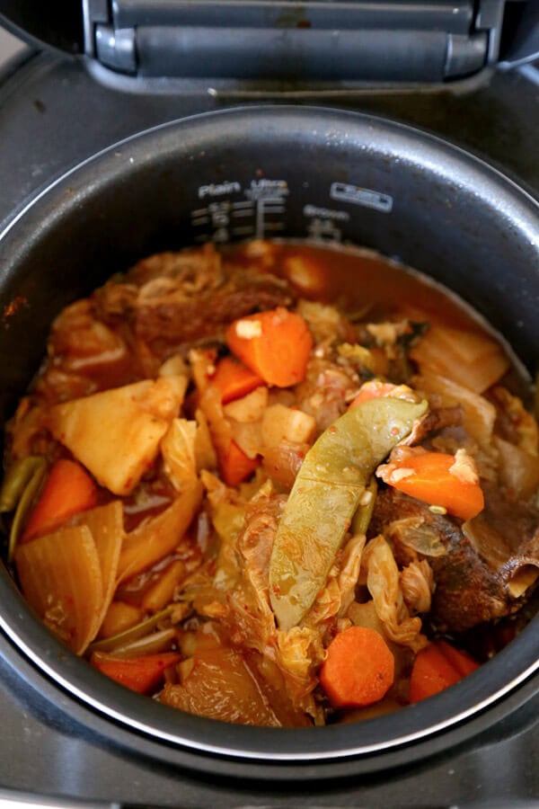 Slow Cooker Short Ribs with Kimchi (made in a rice cooker) Pickled