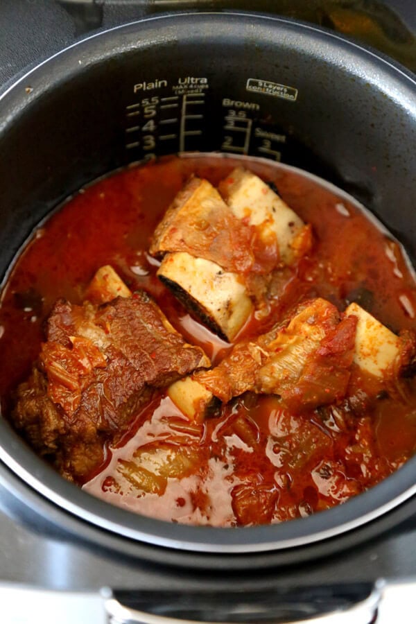 Slow Cooker Short Ribs with Kimchi (made in a rice cooker) Pickled