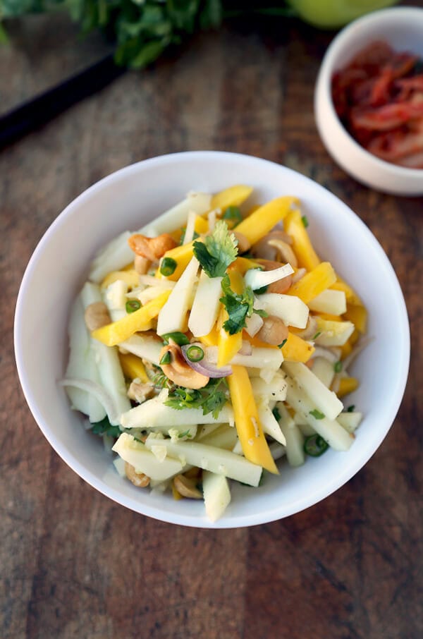 25 Asian Side Dishes - Easy recipes you can make at home. asian dinner recipes, easy Asian side dishes, Chinese, recipes, Japanese recipes, Thai recipes, Vietnamese recipes, Korean recipes, healthy Asian | pickledplum.com