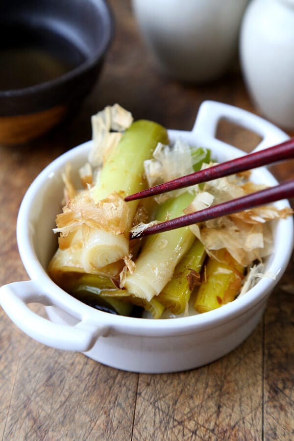 25 Asian Side Dishes - Easy recipes you can make at home. asian dinner recipes, easy Asian side dishes, Chinese, recipes, Japanese recipes, Thai recipes, Vietnamese recipes, Korean recipes, healthy Asian | pickledplum.com